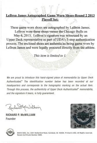 משחק הפלייאוף של לברון ג'יימס השתמש בסניקרס חתום UDA סיפון עליון 1/1 תצלום תואם - נעלי ספורט NBA עם חתימה